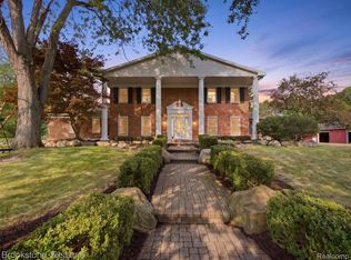 2700 Hosner Rd, Oxford, MI 48370