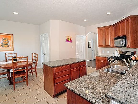 5th image of 15 Ebony Oaks Pl