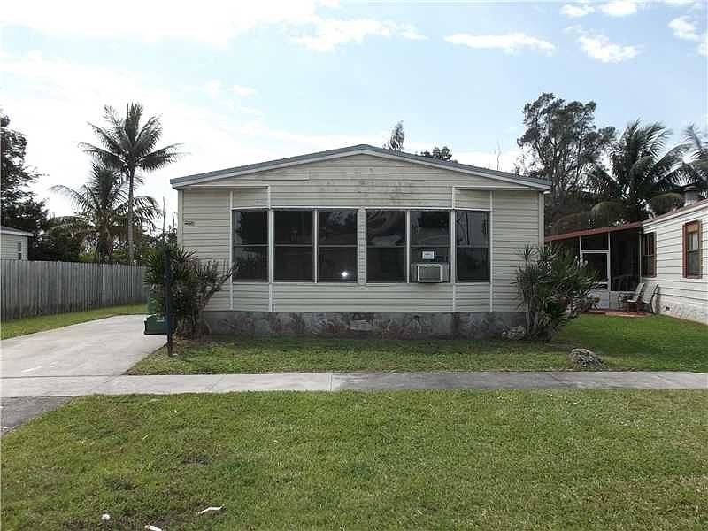 1st image of 21850 NW 1st St