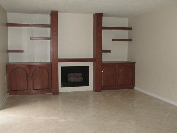 2nd image of 1523 15th Ct