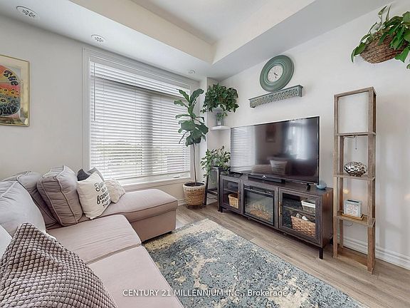 5th image of 2578 William Jackson Dr