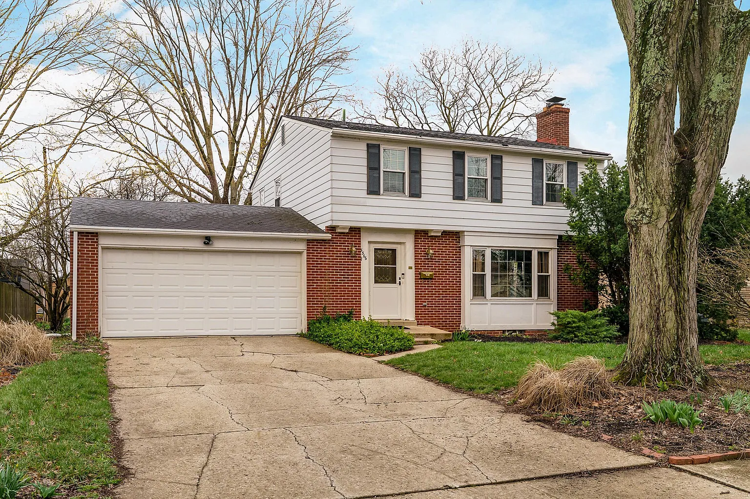 5566 Driftwood Rd photo 1
