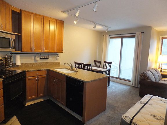 5th image of 310 Iron Horse Way #D2044