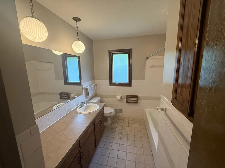 276 Palomino Dr — Photo 6
