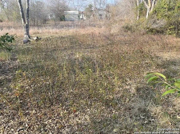 608 CEDAR ST LOT 7, Jourdanton, TX 78026