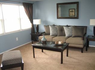 33 Birdknoll Ct, Baltimore, MD 21227