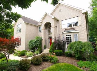 1200 W Parkway Blvd, Aurora, OH 44202