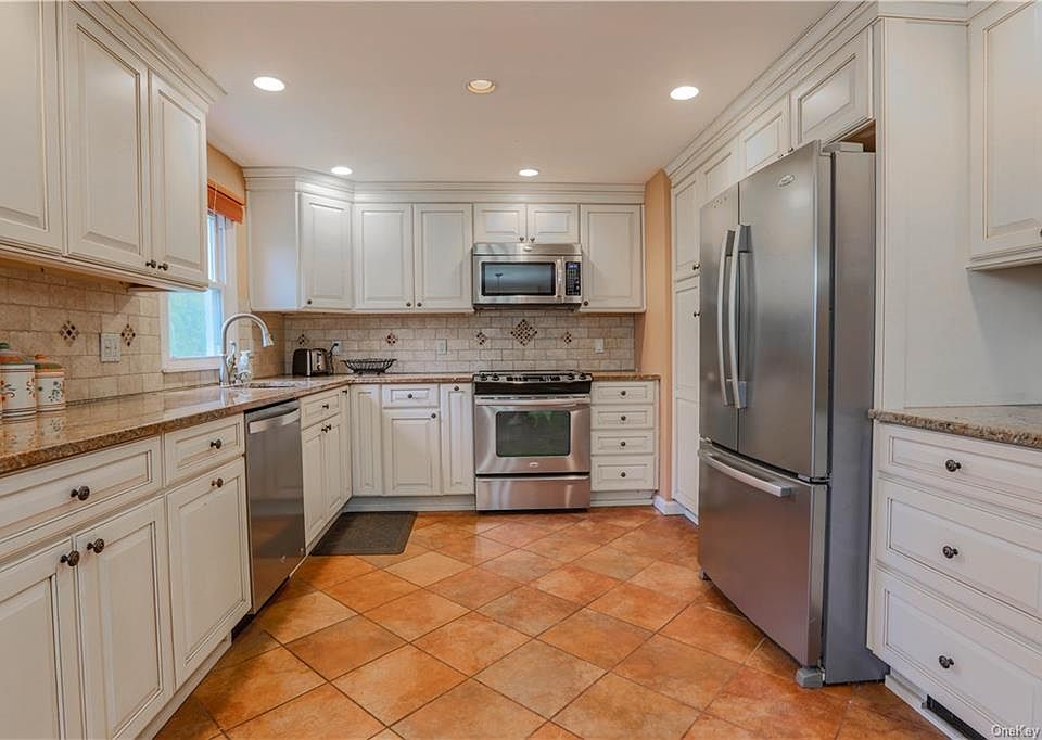 1st image of 50 Kentview Dr