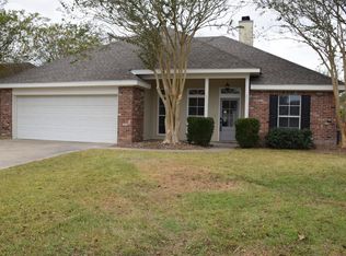 117 Tulip Tree Ln, Broussard, LA 70518