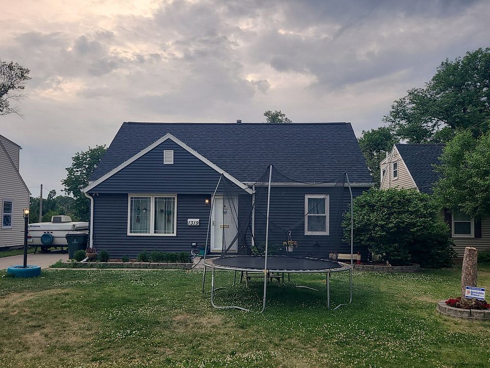 1st image of 1319 Karen Dr SE