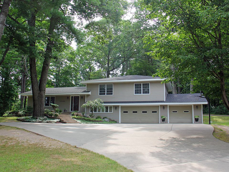 1st image of 13480 Woodland Ct