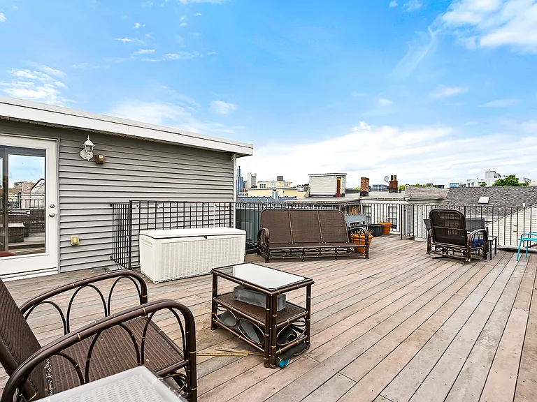 180 Gold St #3 — Photo 21