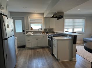 6 Evans Pl #1F, Pompton Plains, NJ 07444