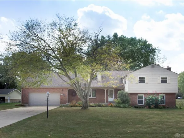 3545 Woodgreen Dr, Dayton, OH 45434