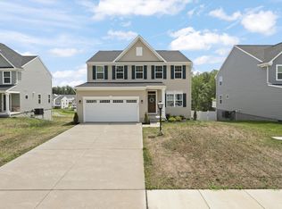 521 Rivers Edge Dr, Fredericksburg, VA 22405