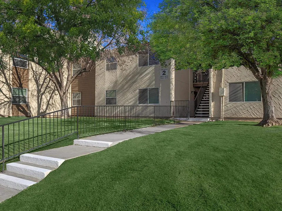 Gateway East Apartments