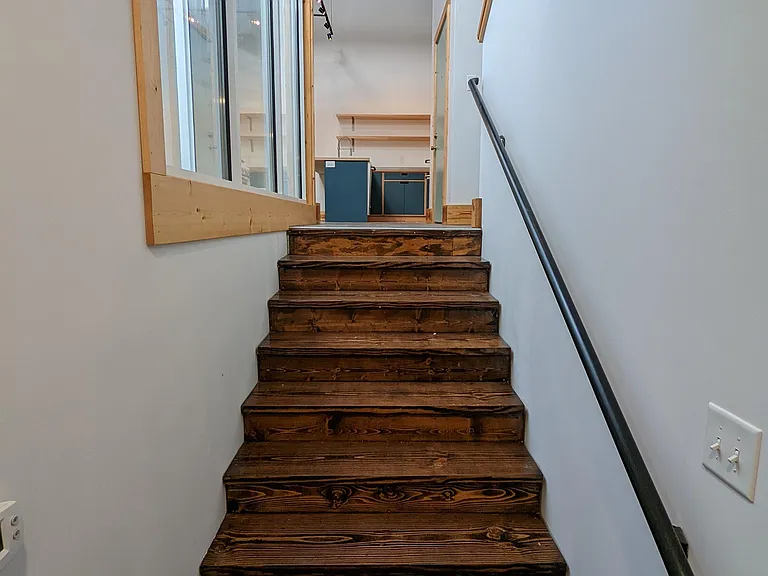 116 E Market St — Photo 15