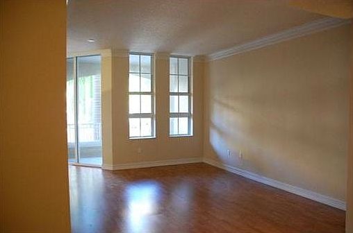 4th image of 3001 NE 185th St APT 220