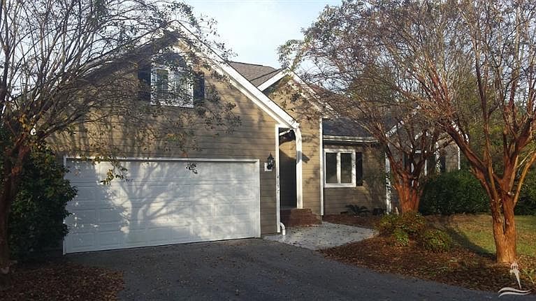 1st image of 4137 Devonshire Lane SE