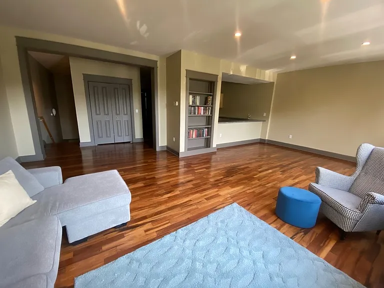 581 Hillside Dr — Photo 19