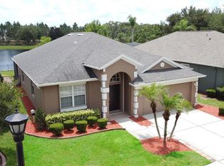 9824 Secret Cove Ln, Orlando, FL 32832