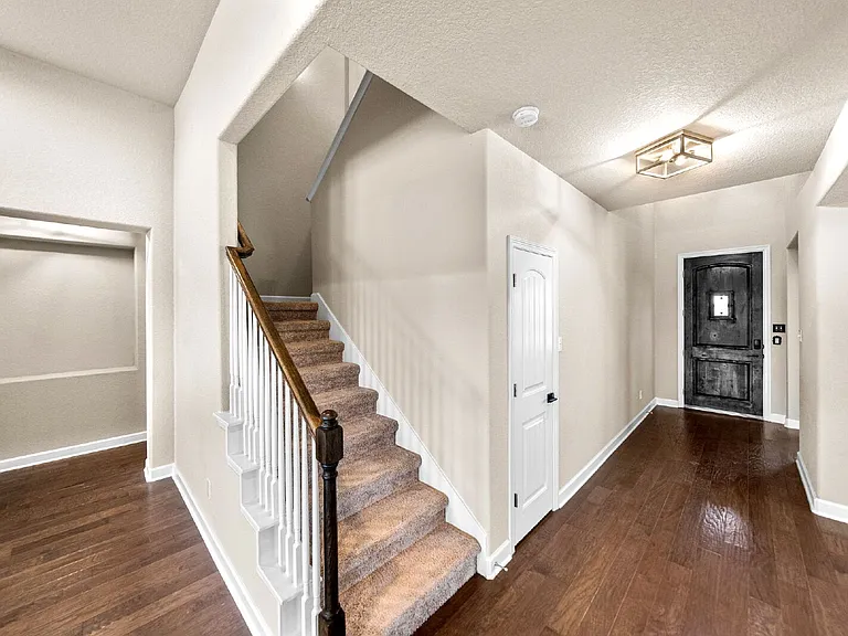 2068 Tejas Pecan — Photo 33