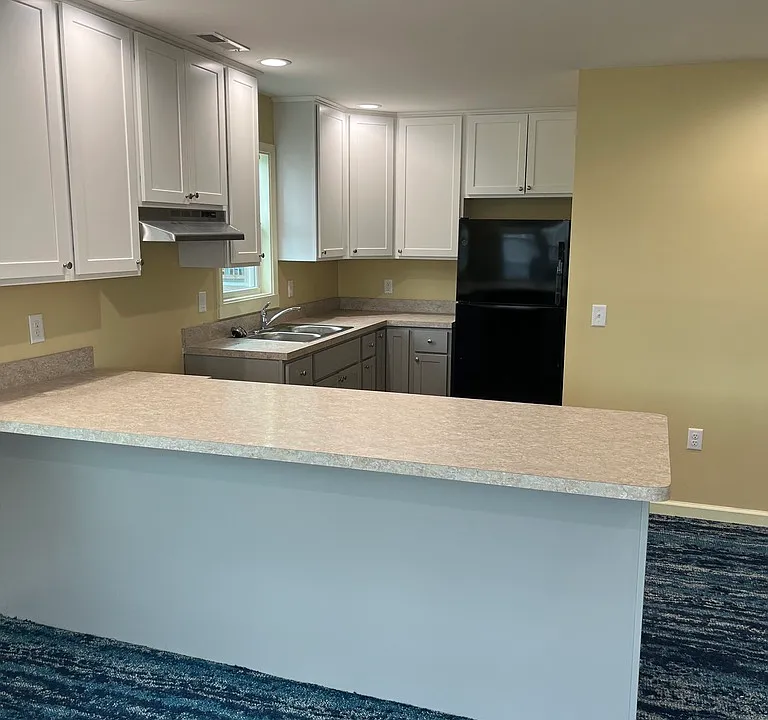 907 Philadelphia Ave #2