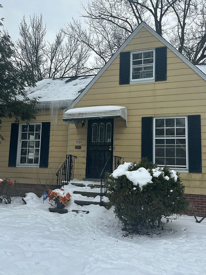Maple 3bd/ 4bd Home Accepting Section 8 — Photo 1