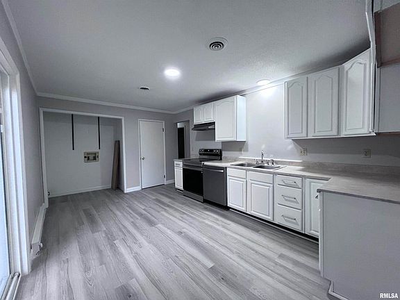 3rd image of 1383 Coral Way