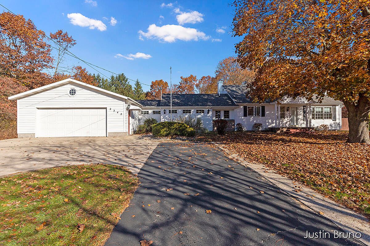 2342 Pontaluna Rd, Spring Lake, MI 49456 Zillow