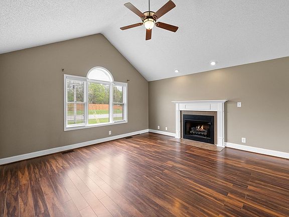 5th image of 2938 Heatherfield Dr