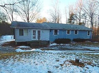 49 Howard St, Gardner, MA 01440