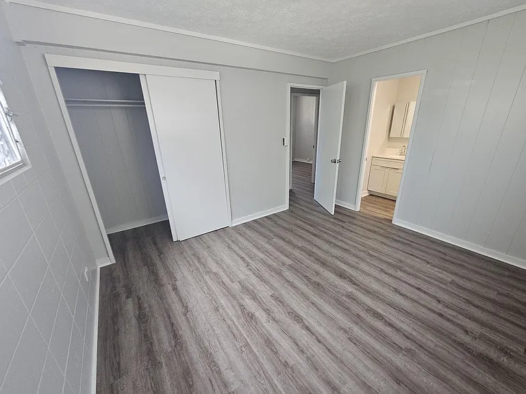 635A Analu St #1 — Photo 8