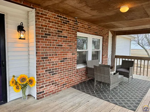 6366 Us Highway 59, Oskaloosa, KS 66066