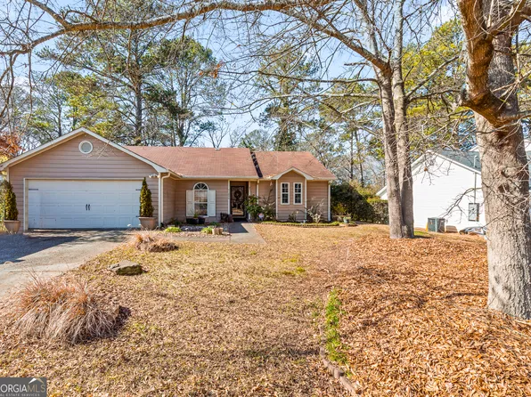 5899 Meadow Ln, Rex, GA 30273