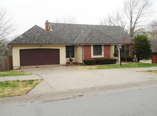 6700 NW Overland Dr, Kansas City, MO 64151