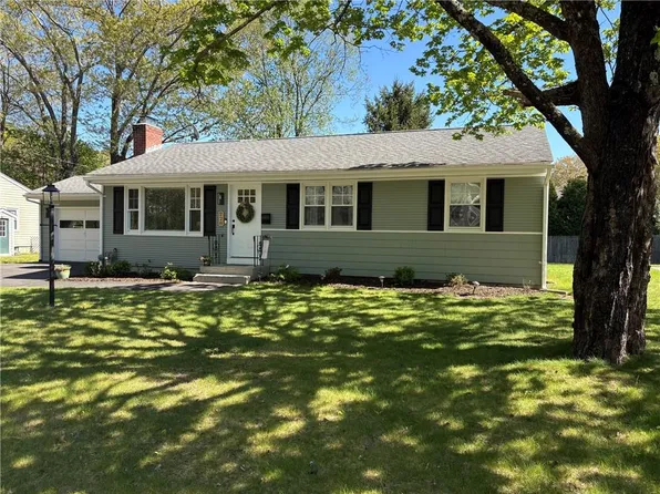 228 Alvin St, Warwick, RI 02886