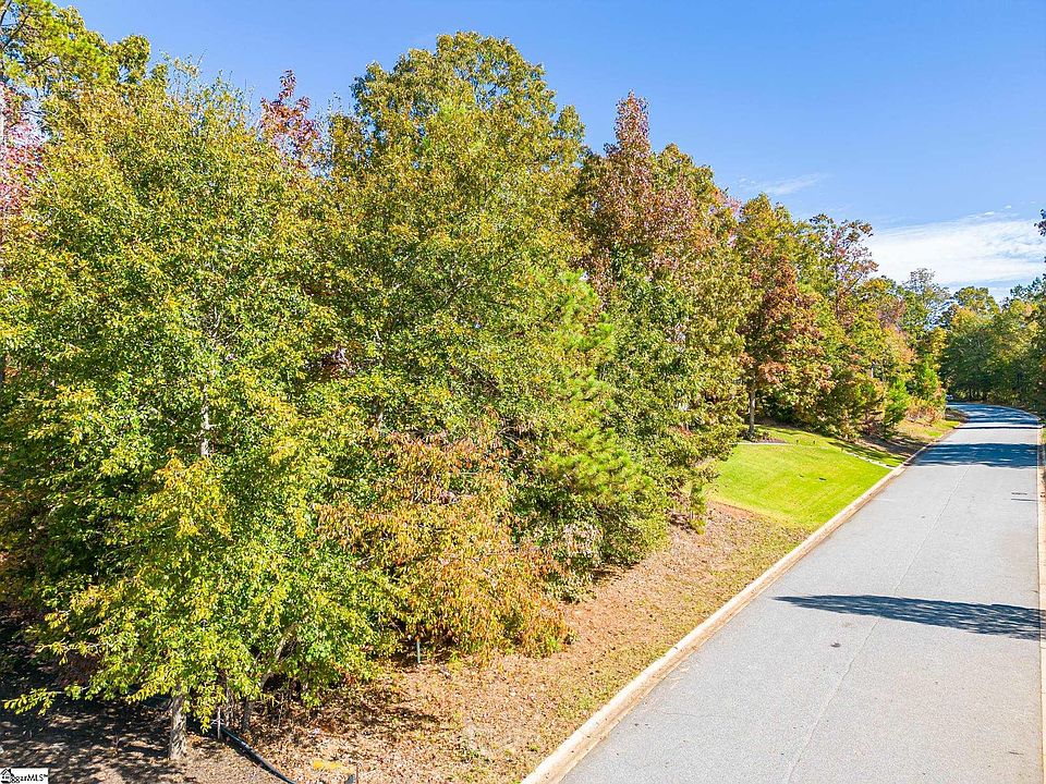 1st image of 221 Saluda Run Dr