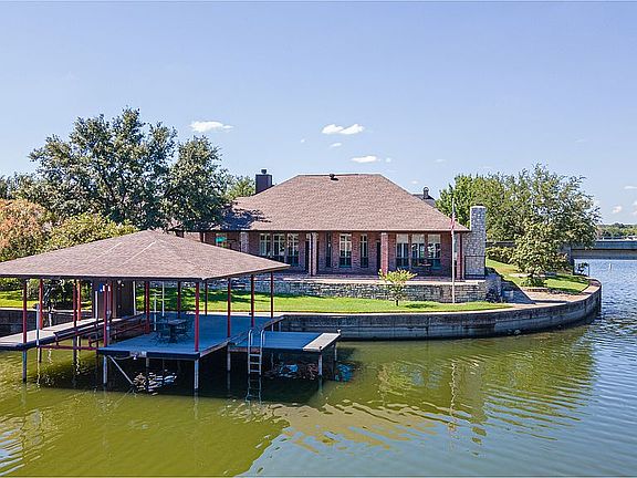 Almost 200' Water Frontage
