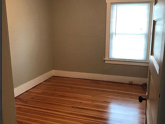 Bedroom #1