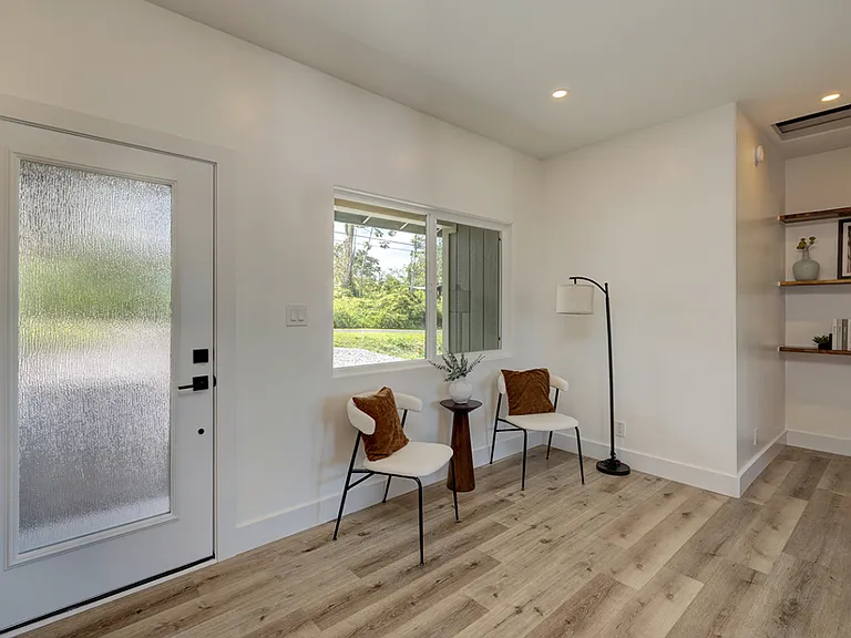 16-2159 Jewel Dr — Photo 12