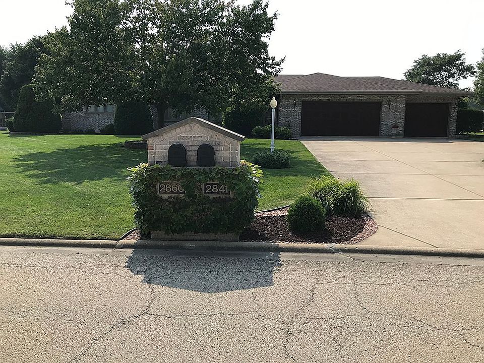 1st image of 2841 Abbington Dr