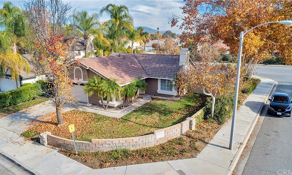 1st image of 2595 Shady Glen Ln
