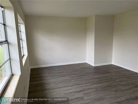 3rd image of 4186 Bougainvillea St