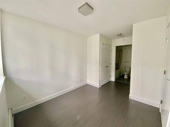 2nd image of 1325 Rolston St #1