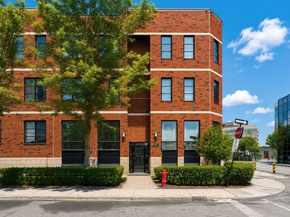 2001 Avenue Northcliffe #303, Montreal, QC H4A 3K6