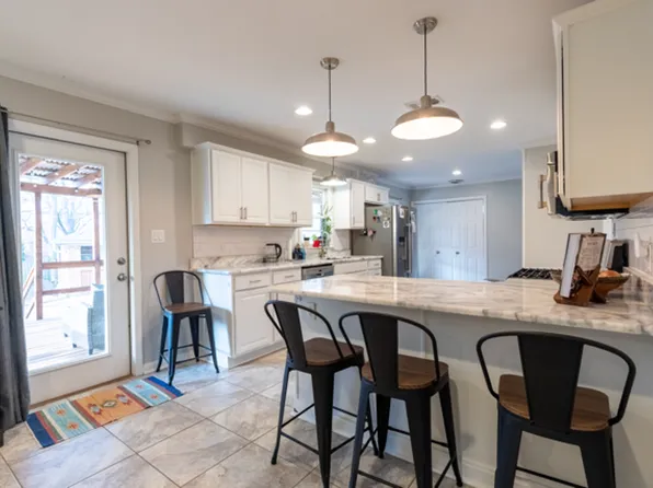 5110 Mason Rd, Memphis, TN 38117