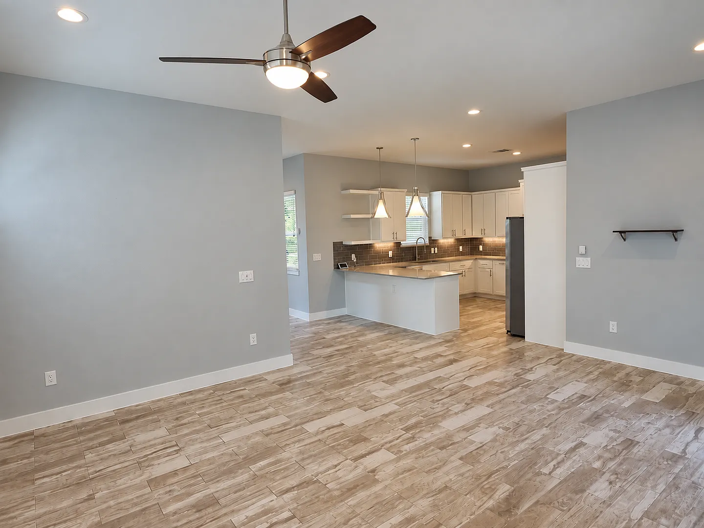 Modern 2 bed/2.5 bath Central Austin Home — Photo 2