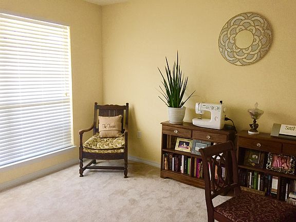 4th image of 1032 Sterling Point Pl