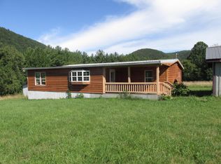 417 Steven Hole Run Rd, Buckeye, WV 24924